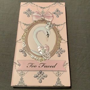 ***New****Swan Enchanted Wonderland ❄️ set